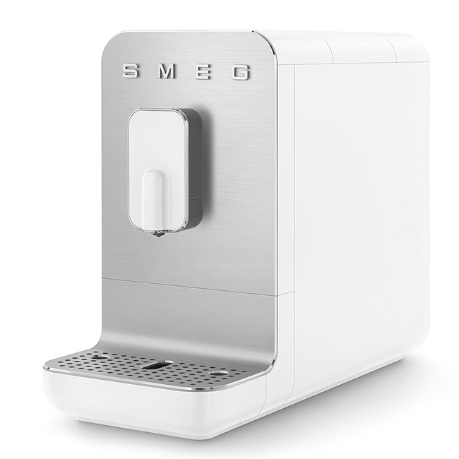 Smeg Kompakt-Kaffeevollautomat BCC02WHMEU Weiß